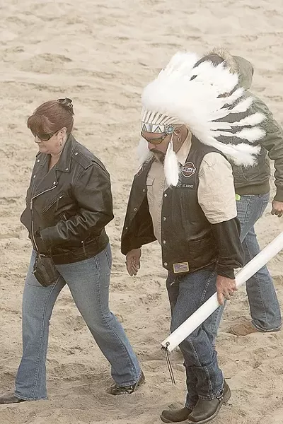 ON THE WAR PATH : One Indian motorcycle enthusiast donned a chief’s headdress. - PHOTO BY STEVE E. MILLER