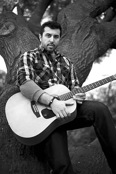 POLY DUDE : Cal Poly alum Mike Annuzzi plays Feb. 10 at Poly, later that night at SLO Brew, and Feb. 12 at Linnaea’s Café. - PHOTO COURTESY OF MIKE ANNUZZI