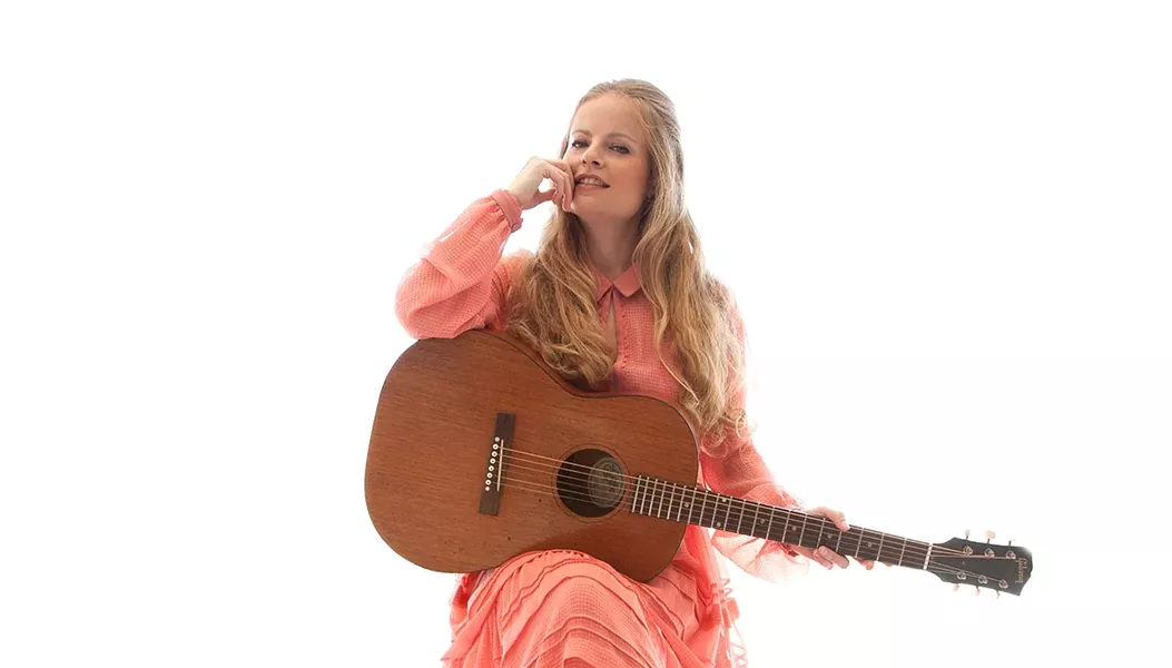 FAR-WEST WINNER The Música Del Río house concert series presents Alice Wallace, one of 12 selected as a Folk Alliance International-West premier showcase artist this year, on Jan. 11. - PHOTO COURTESY OF ALICE WALLACE