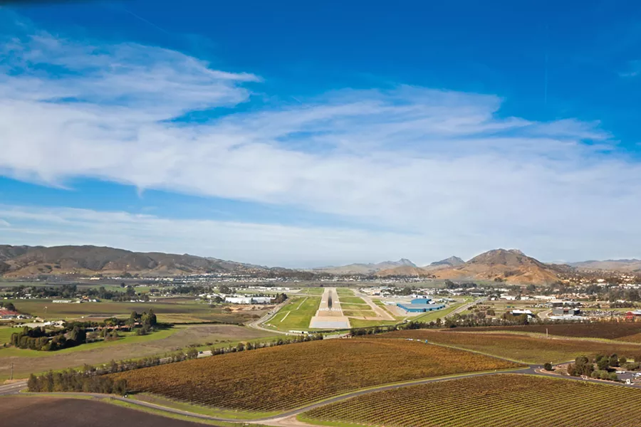 EMPLOYED BUT NOT PAID TSA Employees at the SLO County Regional Airport are just a few of the many federal workers who have worked without pay due to the partial government shutdown, which entered its fifth week. - FILE PHOTO BY KAORI FUNAHASHI