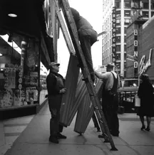 PHOTO BY VIVIAN MAIER