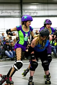 JAMMER POWER: Roll V. Wade fought for points for the Broad St Brawlers. - PHOTO BY BRITTANY TORRES PHOTOGRAPHY