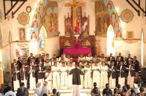 THEY GOT SOUL : Hailing from Uganda, the Christ the King Choir has arrived early for the first California International Choral Festival & Competition and will perform July 4 at the Creekside Mobile Home Park, July 5 at the Steynberg Gallery Tea and Coffee House, and July 6 at Hostel Obispo. - PHOTO COURTESY OF CHRIST THE KING CHOIR