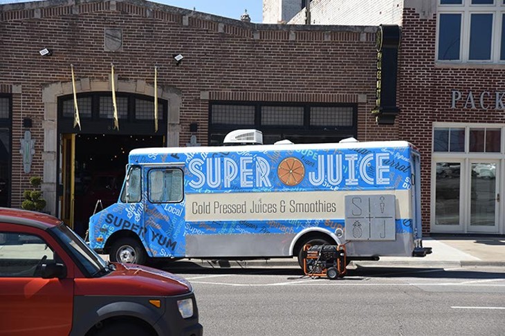 Super-Juice-truck_3935mh.jpg