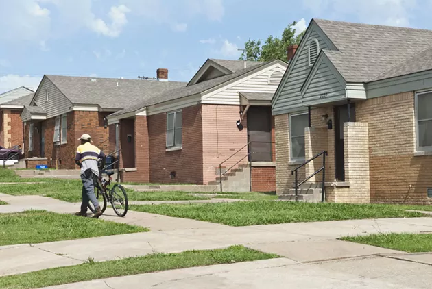 A scene among the housing units along N.E. 27th Street, opperated by the OKC Housing Authority. mh