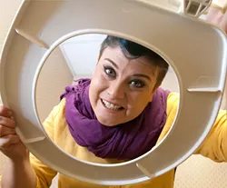 Leslie Hensley and a toilet seat. - MARK HANCOCK