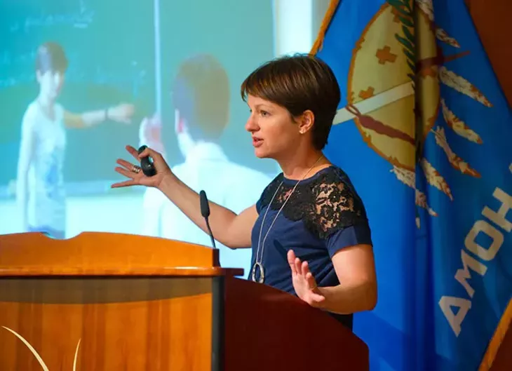Amanda Ripley speaks during a luncheon at the Oklahoma History Center.Photo/Shannon Cornman - SHANNON CORNMAN