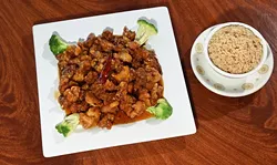 Chong-Wah-Generals-Chicken-wide_6439mh.jpg