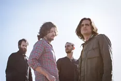 Kongos_circle_1_0253-2.jpg