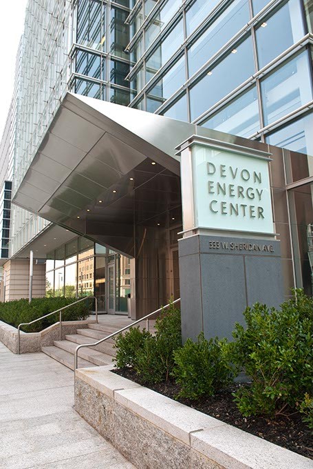 Devon-Energy-Center-entrance-01mh1.jpg