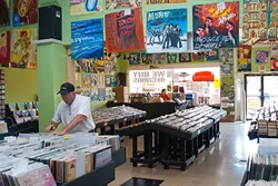 Guestroom-Records-16mh.jpg