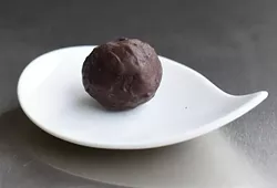 Albatross dark chocolate and blue cheese by Dude, Sweet Chocolate at Urban Teahouse (Garett Fisbeck)