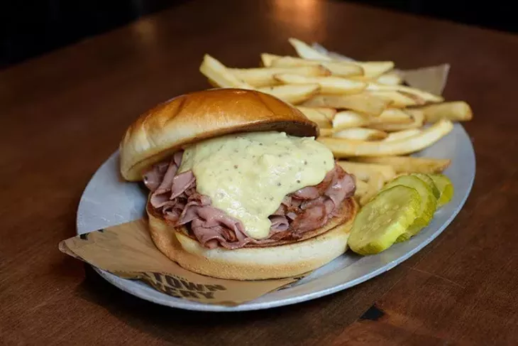 Hot bologna sandwich | Photo Garett Fisbeck