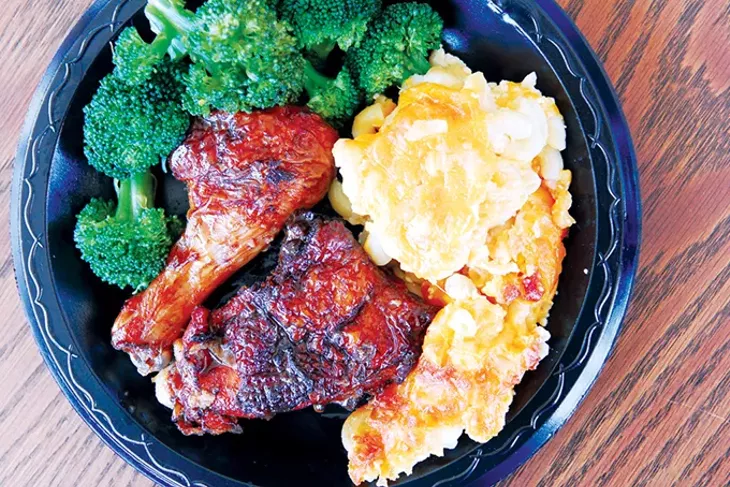 jerk_chicken_mac_n_cheese_close_up_130mh_1_.jpg