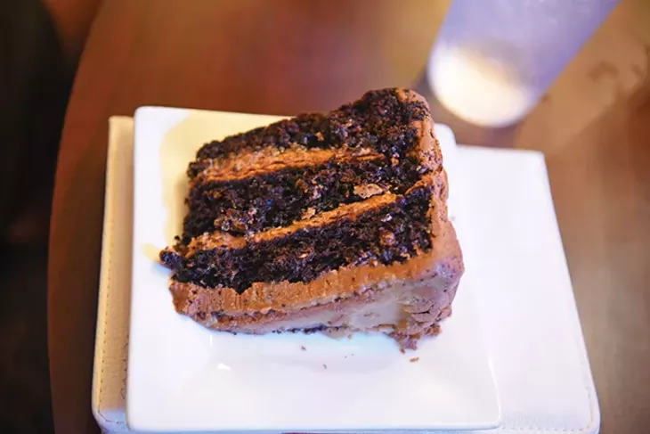 red_cup_vegan_cake_4258mh_1_.jpg