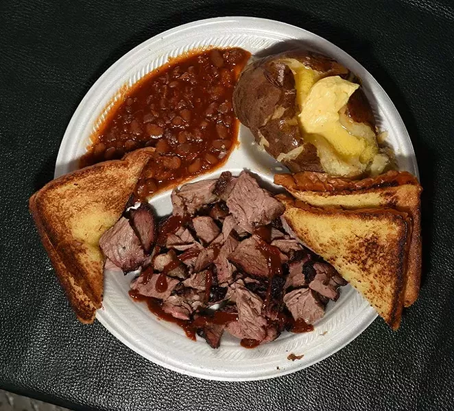 Leos-Bar-B-Q-brisket-and-potato_9588mh.jpg