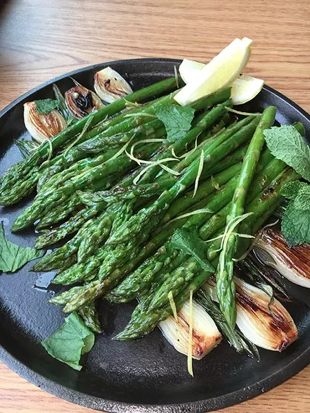 Becker-asparagus-and-onions.jpg