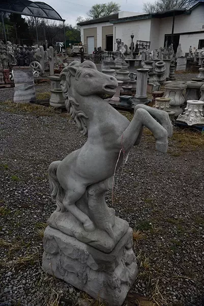 statuary_world.jpg
