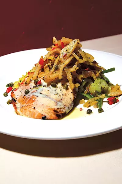 paseo_grill_vert_0009_1_.jpg