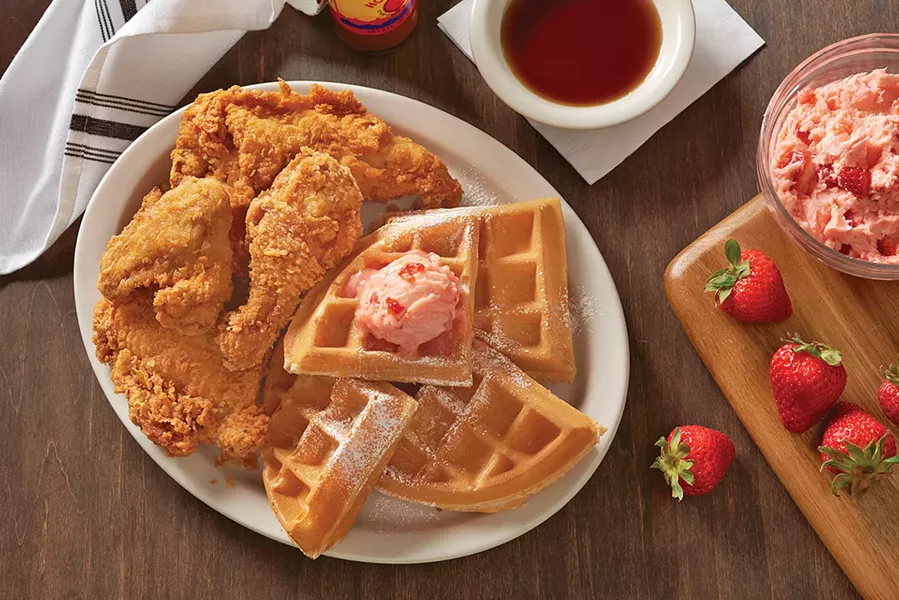 metrodiner_fried_chicken_and_waffle_1.jpg