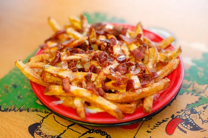 Bacon cheese fries (Garett Fisbeck)