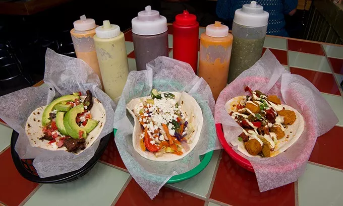 Big-Truck-Taco-3-different-ones_3449sc.jpg
