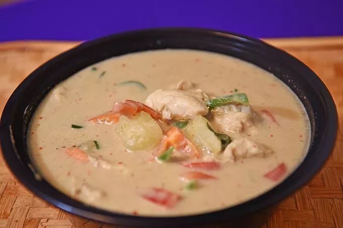 Green Curry at Thai Rice & Noodle Cafe in Del City, 12-28-15. - MARK HANCOCK