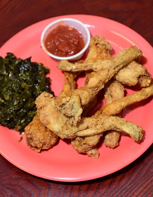 Fried Frog Legs and dipping sauce at C'Est Si Bon, Cajun Catfish and PO-Boys in MWC, 1-5-2015. - MARK HANCOCK