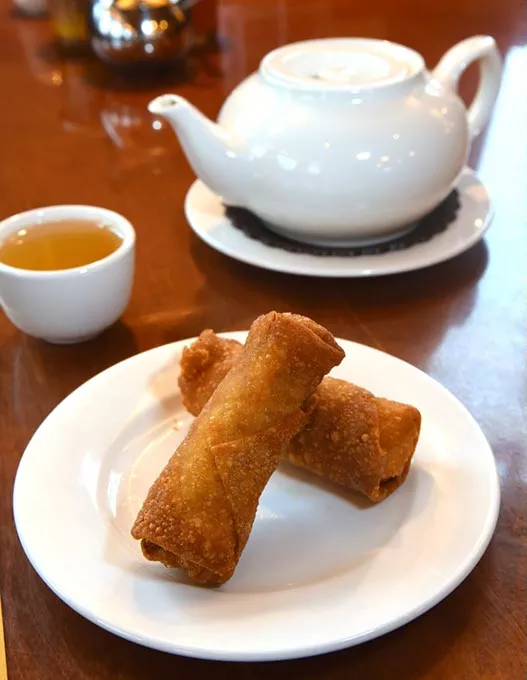 Egg rolls and hot tea at Fung's Kitchen. mh