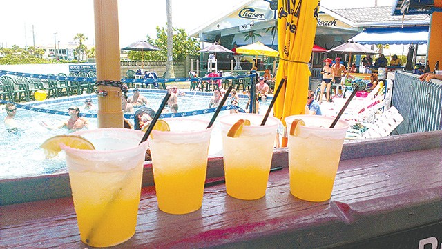Seaside Bar Crawl In New Smyrna Beach Restaurant Review Orlando Orlando Weekly