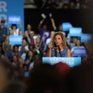 Debbie Wasserman Schultz steps down as Democratic Party leader