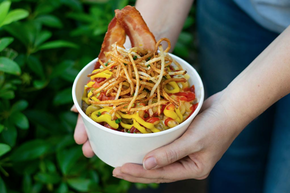 Disney Springs Debuts New Mac And Cheese Food Truck Clearly