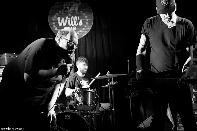 Wreath at Will's Pub - JEN CRAY