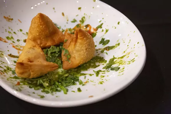 Samosas at El Vic's Kitchen - PHOTO BY ROB BARTLETT