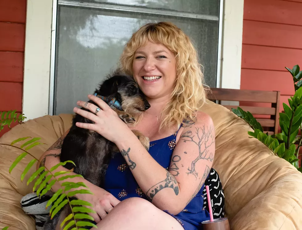Lindsay and Clover, Colonialtown - PHOTO BY MATT KELLER LEHMAN