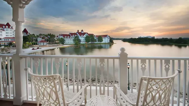 A view of the Big Pine Key building from the existing Grand Floridian DVC wing. - IMAGE VIA DISNEY