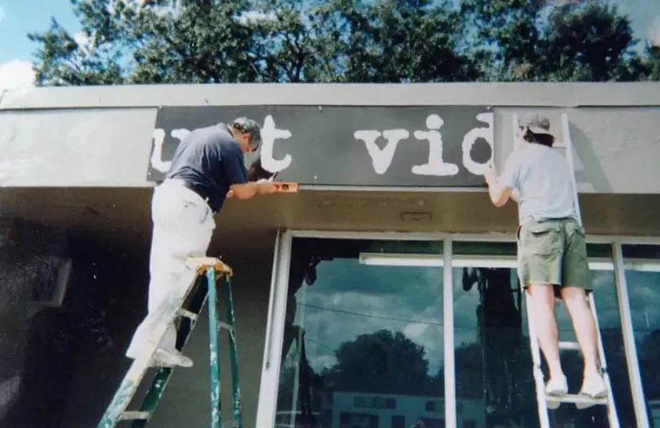 Stardust sign goes up.