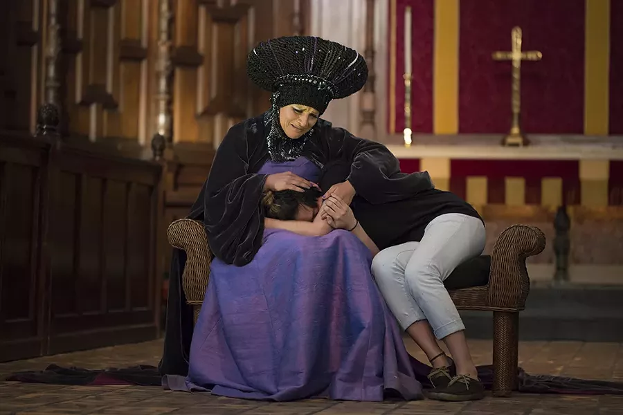 Wanda Raimundi-Ortiz performs ‘Pietà’ - PHOTO BY BERNARD WILCHUSKY COURTESY OF UCF