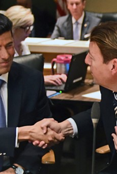Florida House Speaker José R. Oliva shakes hands with Senate President Bill Galvano