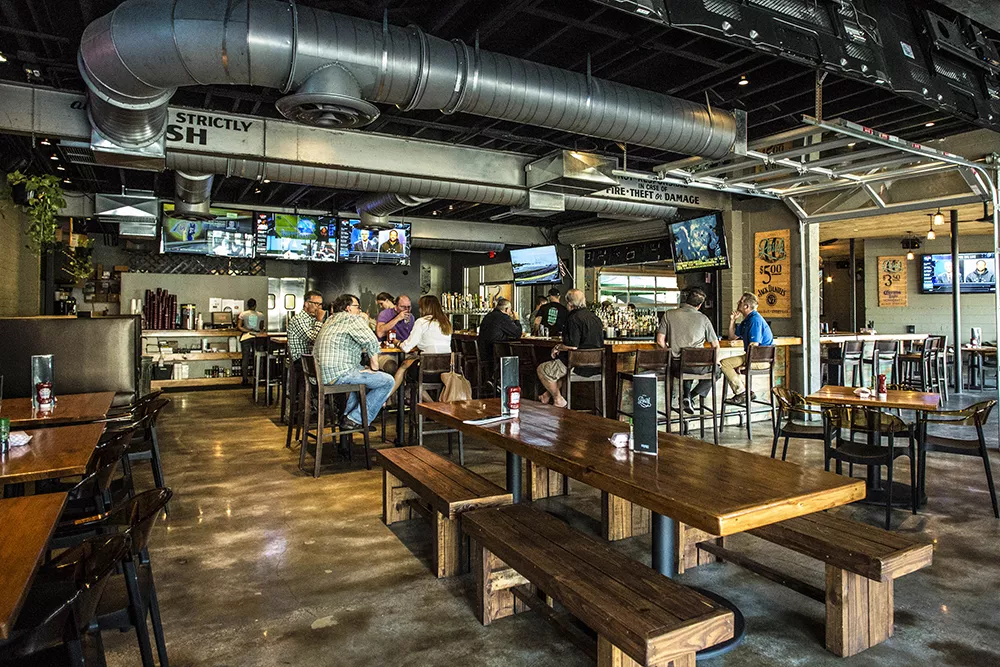 The best bars in Orlando to watch the Super Bowl based on how many TVs