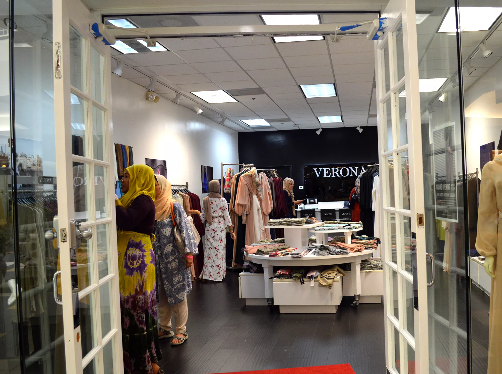 modest muslim boutique opens in orlando fashion square mall | blogs