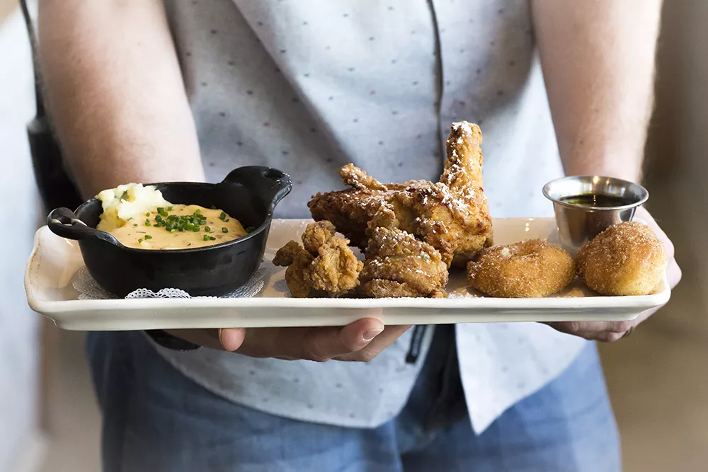 The Florida Cuisine At Chef Art Smith S Homecomin Talks The Talk And Walks The Walk Restaurant Review Orlando Orlando Weekly