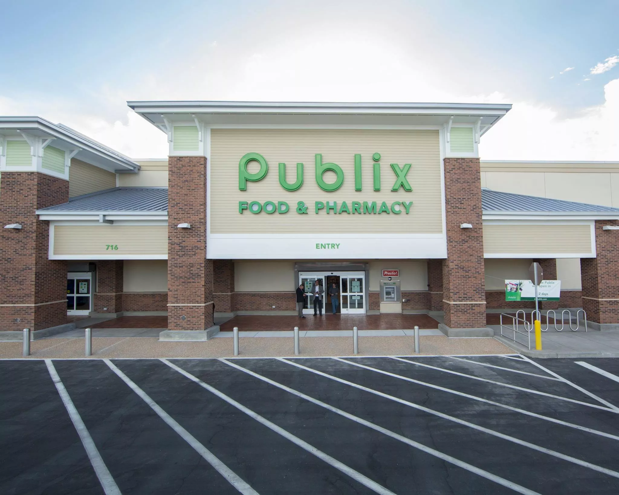 A Great Place to Work Publix has been named 37th of 50 Top-Rated Workplaces for Veterans in an inaugural list created by radiance-project.ml based on veterans’ reviews of their workplaces and contender companies’ workplace initiatives focused on supporting veterans. David S. started at Publix as a .