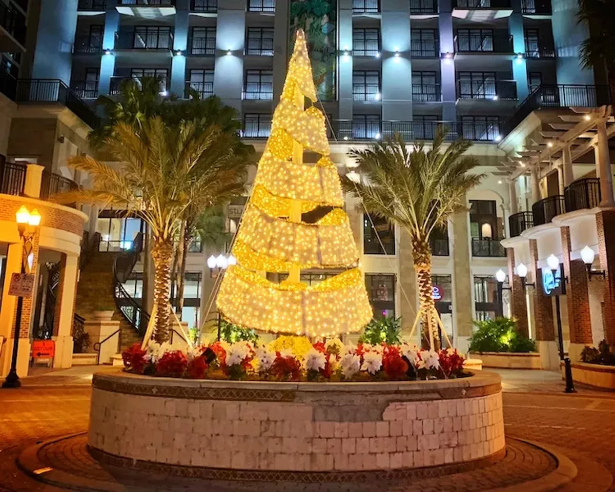 Celebrate the holidays and support local businesses downtown during the new '30 Days of City District' - Vimarsana News