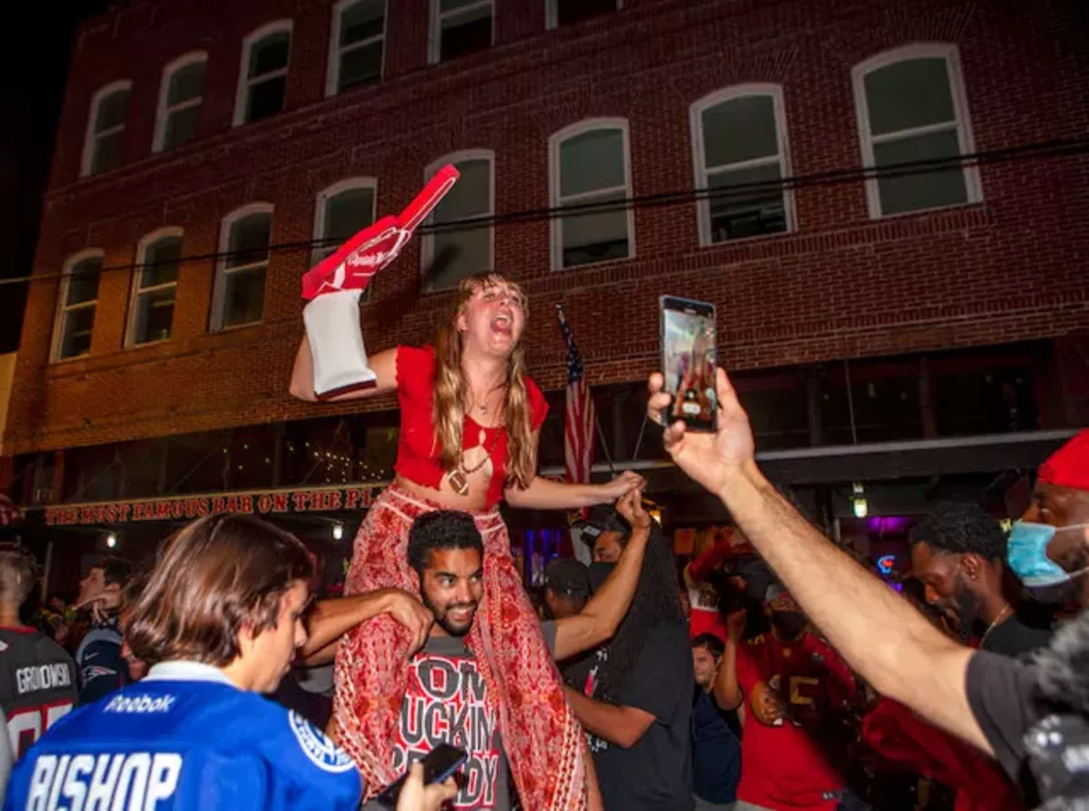 'I saw what you saw': Tampa doctor warns of super-spreader potential after Super Bowl parties - Vimarsana News