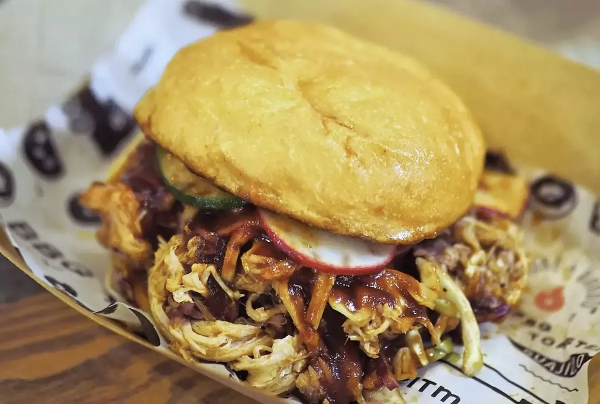 Smoke + Donuts will open in the Milk District, Denni Cha launches Korean hot-dog cart, and more Orlando food news - Vimarsana News