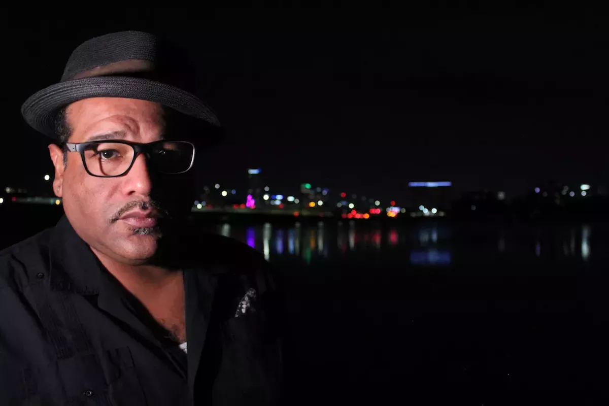 Orlando's Chris Mendez releases downtempo 'Hot Days//Cold Nights' under the moniker TranQilo; improv noise collective Tinnitus Rex drops 'Road to Ruin' - Vimarsana News