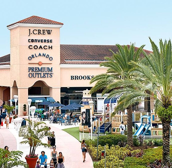 Orlando Premium Outlets extended hours, employees complained, and now the old hours are back | Blogs