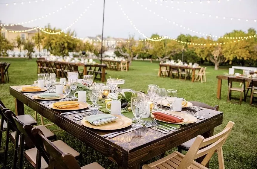 Chef Tom and Lin Baumbach's new supper club hosts dinners at picturesque locations like Agritopia Farm. - TLC EXPERIENCE