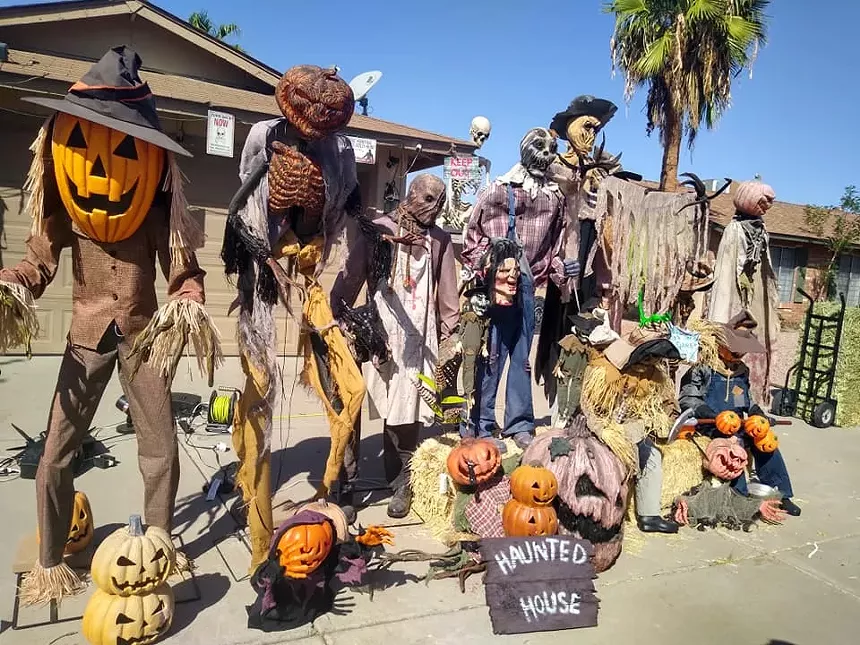 The 20 Best Haunted Houses And Halloween Displays In Phoenix In 2021